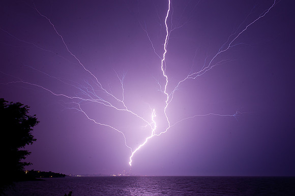 CN Lightning 2